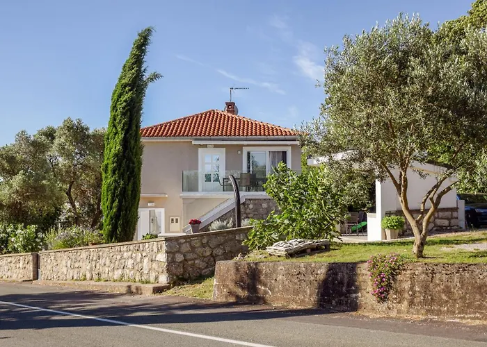 Petra アパート *