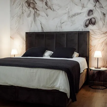 Petra Apartment *