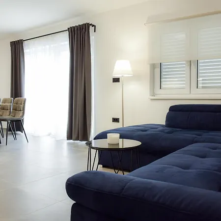 Apartament Petra Risika